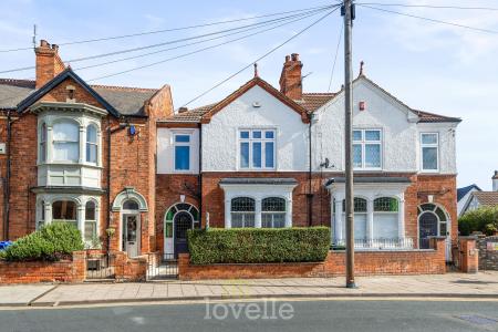 3 bedroom Semi-detached house for sale in Oxford Street, Cleethorpes, DN35