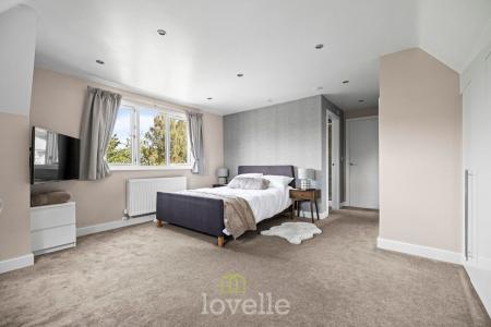 4 bedroom Detached house for sale in Humberston Avenue, Humberston, DN36
