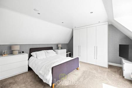4 bedroom Detached house for sale in Humberston Avenue, Humberston, DN36