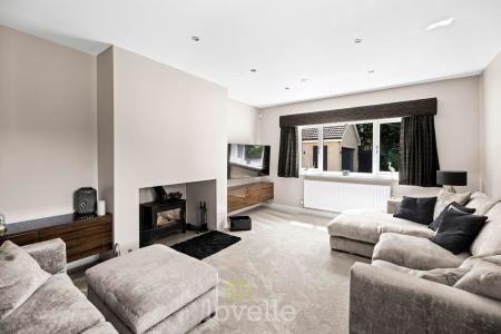 4 bedroom Detached house for sale in Humberston Avenue, Humberston, DN36