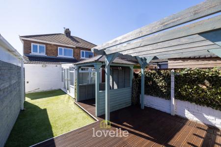3 bedroom Semi-detached house for sale in Davie Place, Cleethorpes, DN35
