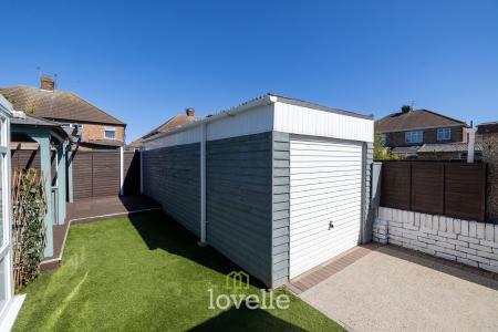 3 bedroom Semi-detached house for sale in Davie Place, Cleethorpes, DN35