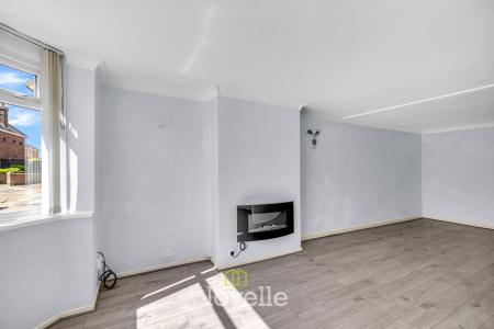 3 bedroom Semi-detached house for sale in Davie Place, Cleethorpes, DN35