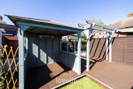 3 bedroom Semi-detached house for sale in Davie Place, Cleethorpes, DN35