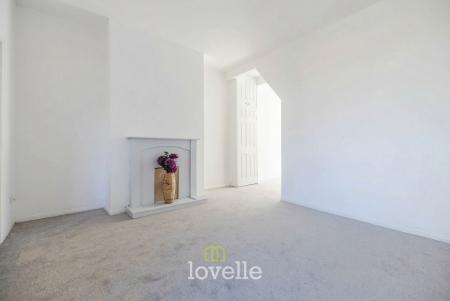 3 bedroom Terraced House for sale in College Street, Cleethorpes, DN35