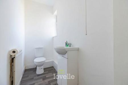 3 bedroom Terraced House for sale in College Street, Cleethorpes, DN35