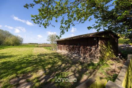 4 bedroom Detached house for sale in Main Street, Fulstow, LN11