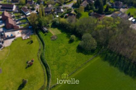 4 bedroom Detached house for sale in Main Street, Fulstow, LN11