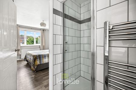 4 bedroom Detached house for sale in Drury Lane, New Waltham, DN36