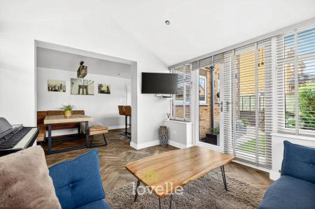 4 bedroom Detached house for sale in Drury Lane, New Waltham, DN36