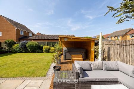 4 bedroom Detached house for sale in Drury Lane, New Waltham, DN36