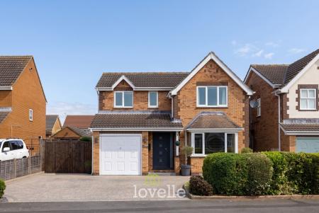 4 bedroom Detached house for sale in Drury Lane, New Waltham, DN36