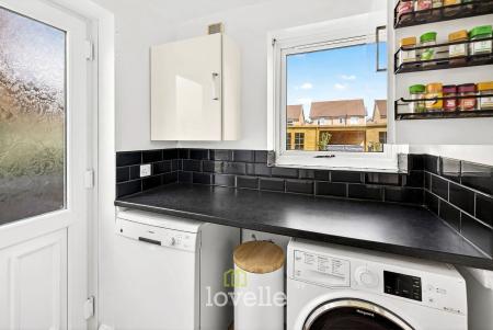 4 bedroom Detached house for sale in Drury Lane, New Waltham, DN36
