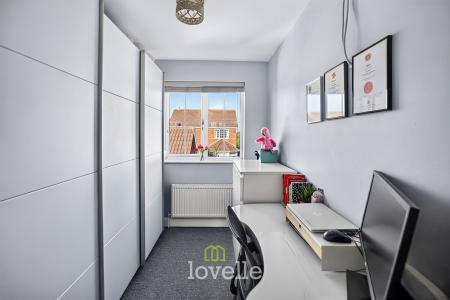3 bedroom Semi-detached house for sale in Roladan Close, New Waltham, DN36