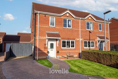 Roladan Close, New Waltham, DN36