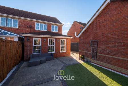 3 bedroom Semi-detached house for sale in Roladan Close, New Waltham, DN36