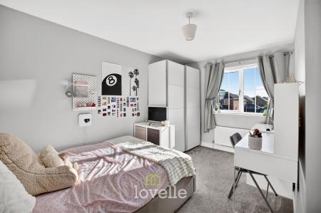 3 bedroom Semi-detached house for sale in Roladan Close, New Waltham, DN36