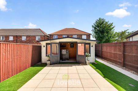 3 bedroom Semi-detached house for sale in Stavanger Close, New Waltham, DN36