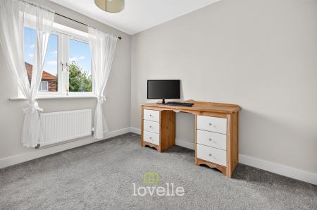 3 bedroom Semi-detached house for sale in Stavanger Close, New Waltham, DN36