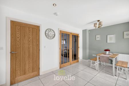3 bedroom Semi-detached house for sale in Stavanger Close, New Waltham, DN36