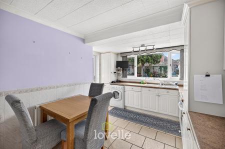 3 bedroom Semi-detached bungalow for sale in St. Johns Road, Humberston, DN36