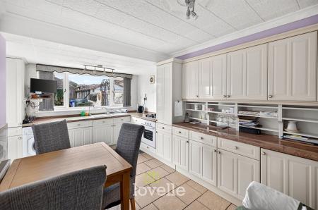 3 bedroom Semi-detached bungalow for sale in St. Johns Road, Humberston, DN36