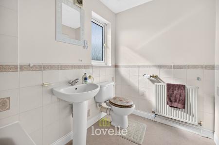 4 bedroom Detached house for sale in Chandlers Close, New Waltham, DN36
