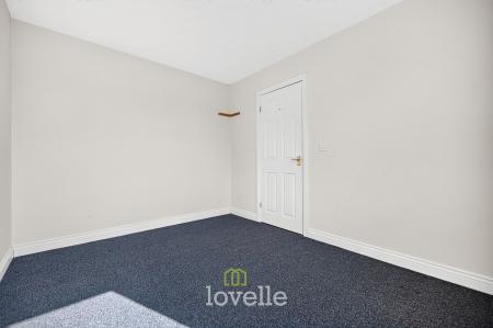4 bedroom Detached house for sale in Chandlers Close, New Waltham, DN36