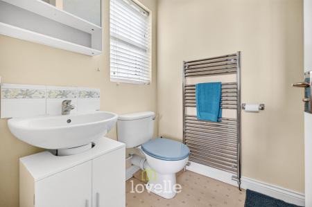 4 bedroom Detached house for sale in Chandlers Close, New Waltham, DN36