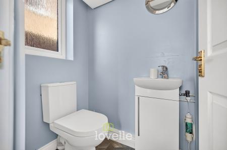 4 bedroom Detached house for sale in Chandlers Close, New Waltham, DN36
