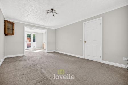 4 bedroom Detached house for sale in Chandlers Close, New Waltham, DN36