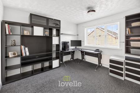 4 bedroom Detached house for sale in Chandlers Close, New Waltham, DN36