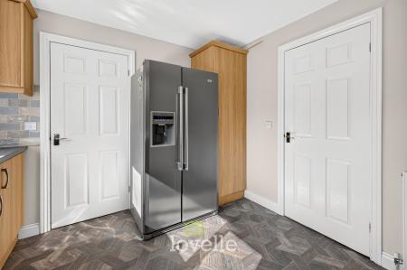 4 bedroom Detached house for sale in Chandlers Close, New Waltham, DN36