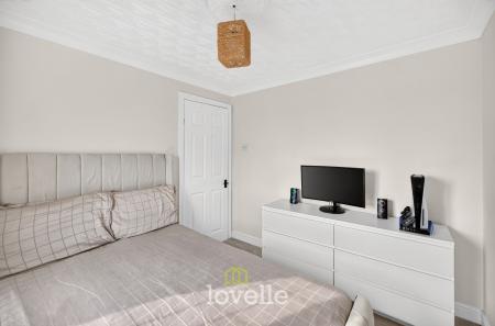 5 bedroom Detached house for sale in Burnham Reach, Cleethorpes, DN35