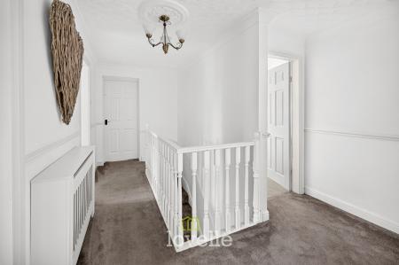 5 bedroom Detached house for sale in Burnham Reach, Cleethorpes, DN35
