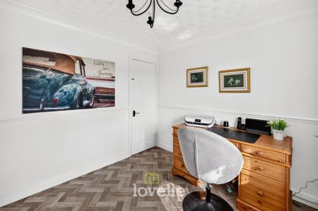 5 bedroom Detached house for sale in Burnham Reach, Cleethorpes, DN35