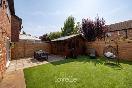5 bedroom Detached house for sale in Burnham Reach, Cleethorpes, DN35