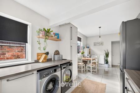 3 bedroom End of terrace house for sale in Pelham Road, Cleethorpes, DN35