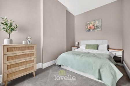 3 bedroom End of terrace house for sale in Pelham Road, Cleethorpes, DN35