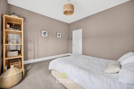 3 bedroom End of terrace house for sale in Pelham Road, Cleethorpes, DN35