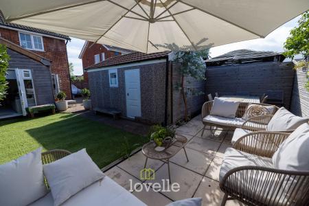 3 bedroom Semi-detached house for sale in Brampton Way, Cleethorpes, DN35