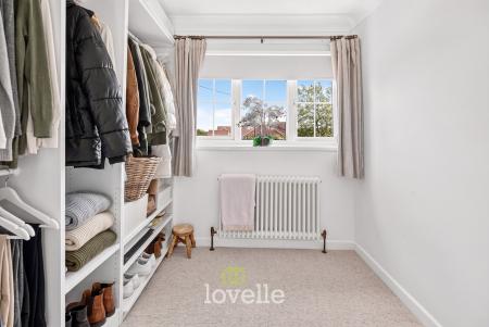 3 bedroom Semi-detached house for sale in Brampton Way, Cleethorpes, DN35