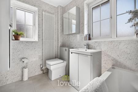 3 bedroom Semi-detached house for sale in Brampton Way, Cleethorpes, DN35