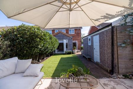 3 bedroom Semi-detached house for sale in Brampton Way, Cleethorpes, DN35