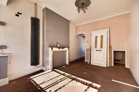 1 bedroom End of terrace house for sale in Bursar Street, Cleethorpes, DN35