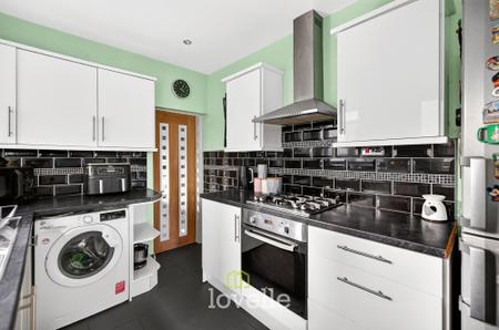 3 bedroom Terraced House for sale in Manchester Street, Cleethorpes, DN35