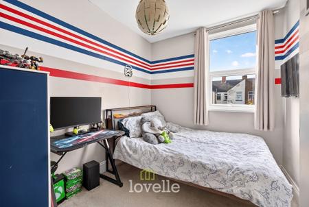 3 bedroom Terraced House for sale in Manchester Street, Cleethorpes, DN35