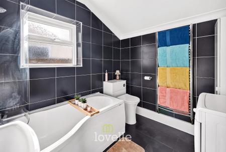 3 bedroom Terraced House for sale in Manchester Street, Cleethorpes, DN35