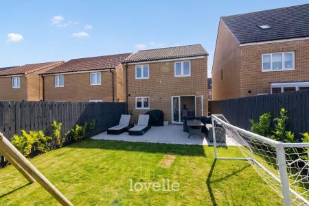 3 bedroom Detached house for sale in Eagle Drive, Humberston, DN36