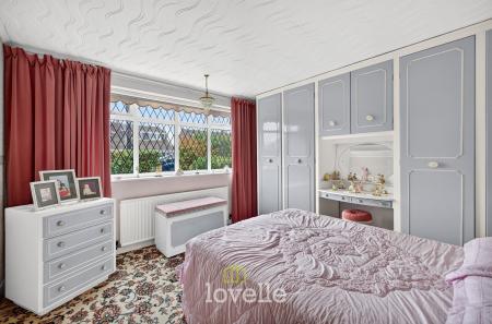 3 bedroom Detached bungalow for sale in St. Thomas Close, Humberston, DN36